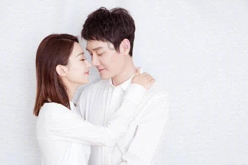 熊孩子取号机前任性取十几张号，妈妈一招化任性为家教，被狂赞！