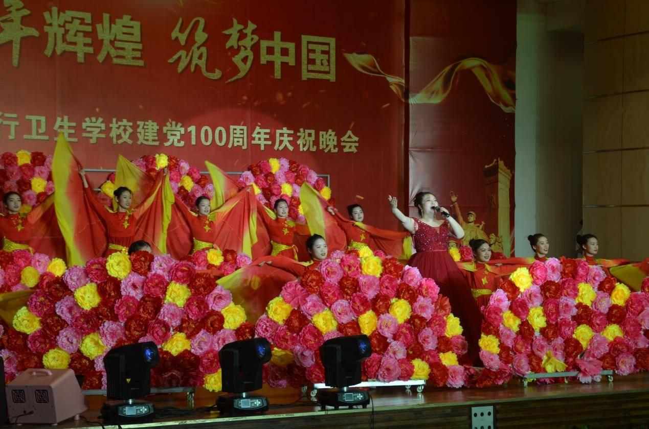 不想被催婚害怕聊工资?年轻人的春节全靠科技装备武装!