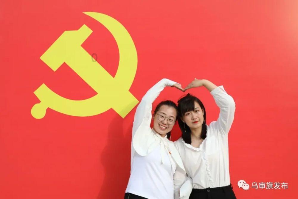 百余名记者春运首日走进北京西站集中采访