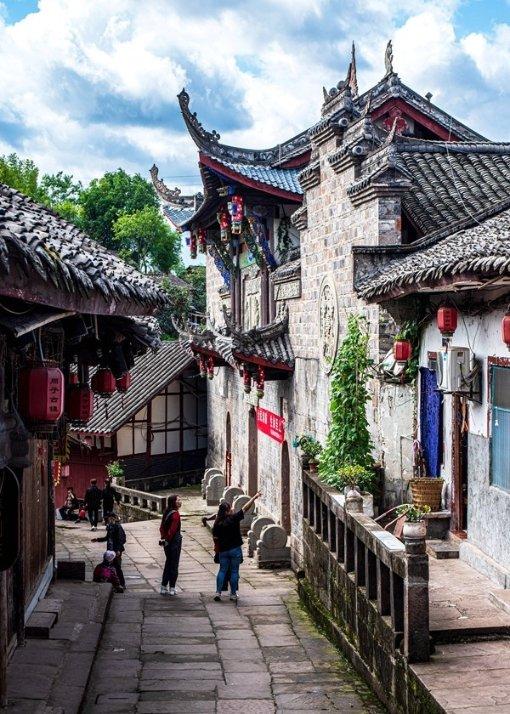 格力电器：多个自媒体因侮辱诽谤公司及高管被公安机关处罚