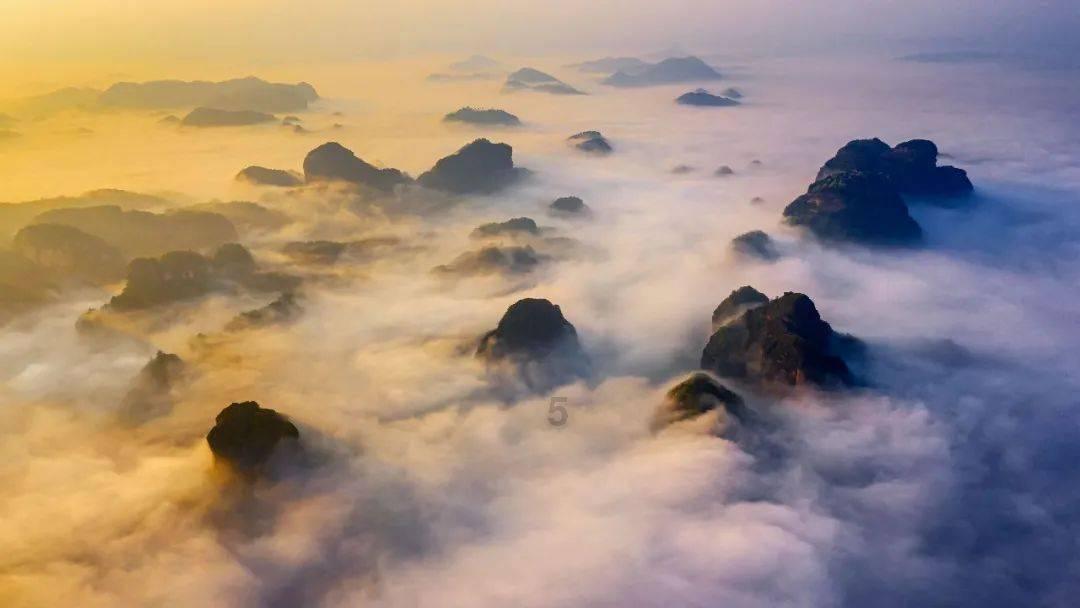 探讨交流,尽在在我眼里,爸爸是个合格的父亲,但不是一个合格的丈夫,他经常欺负妈妈,和看不起妈妈,怎么办?